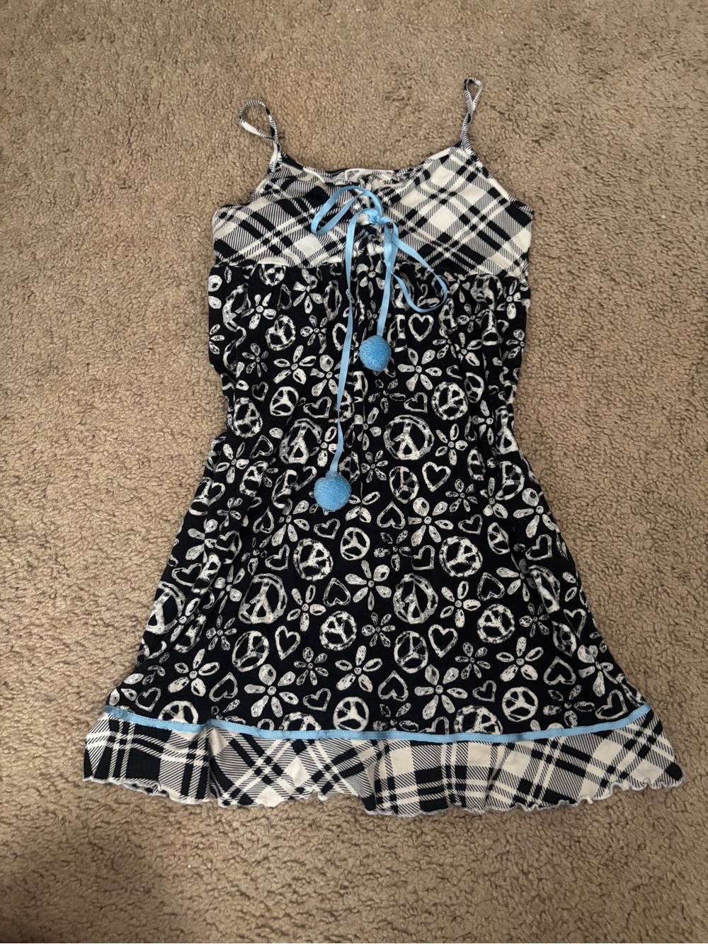 Black & White Patterned Dress with Peace and heart sign